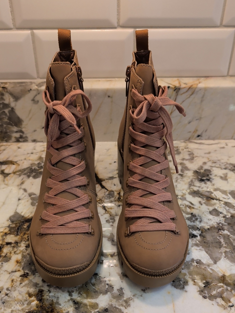 Women’s Schutz Xayane Lace Up Side Zip Waterproof Hazel Bootie Boots Shoes 7B